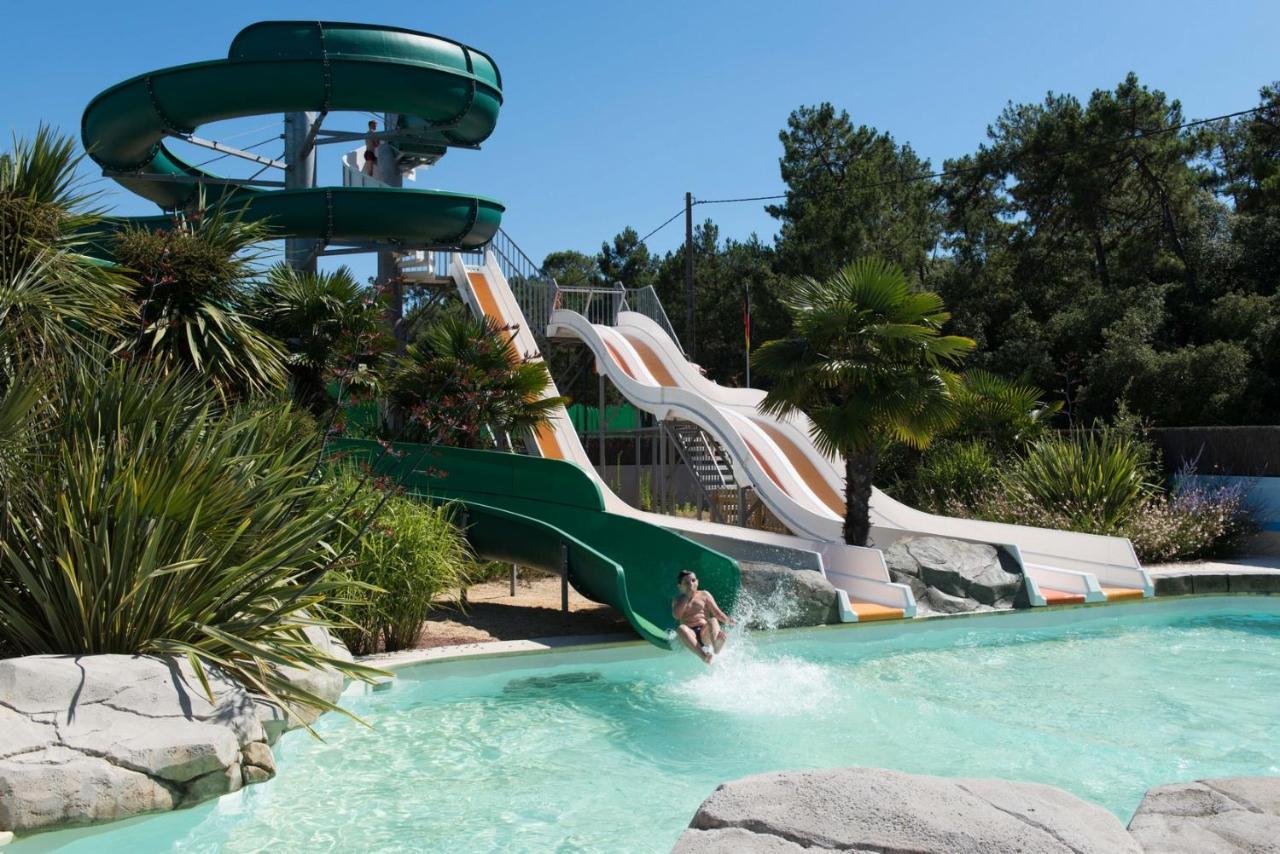 Hotel Camping Les Chouans Saint-Hilaire-de-Riez Esterno foto