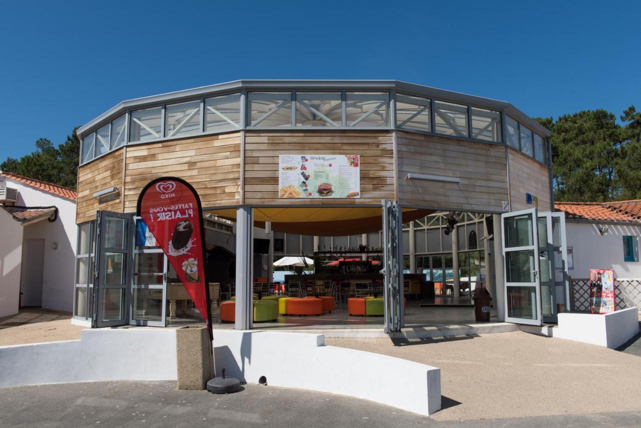 Hotel Camping Les Chouans Saint-Hilaire-de-Riez Esterno foto