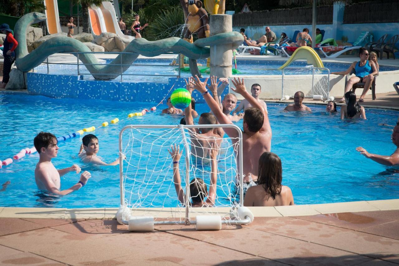 Hotel Camping Les Chouans Saint-Hilaire-de-Riez Esterno foto
