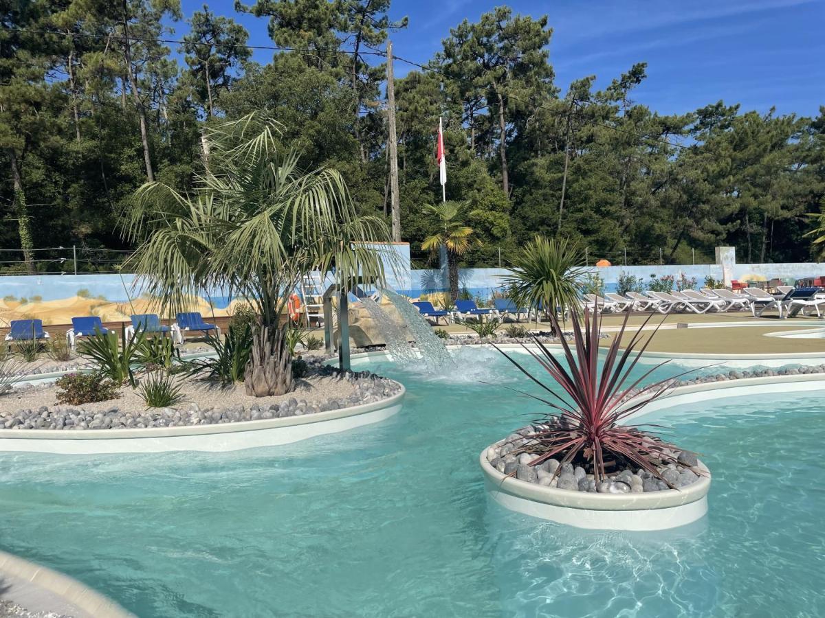 Hotel Camping Les Chouans Saint-Hilaire-de-Riez Esterno foto