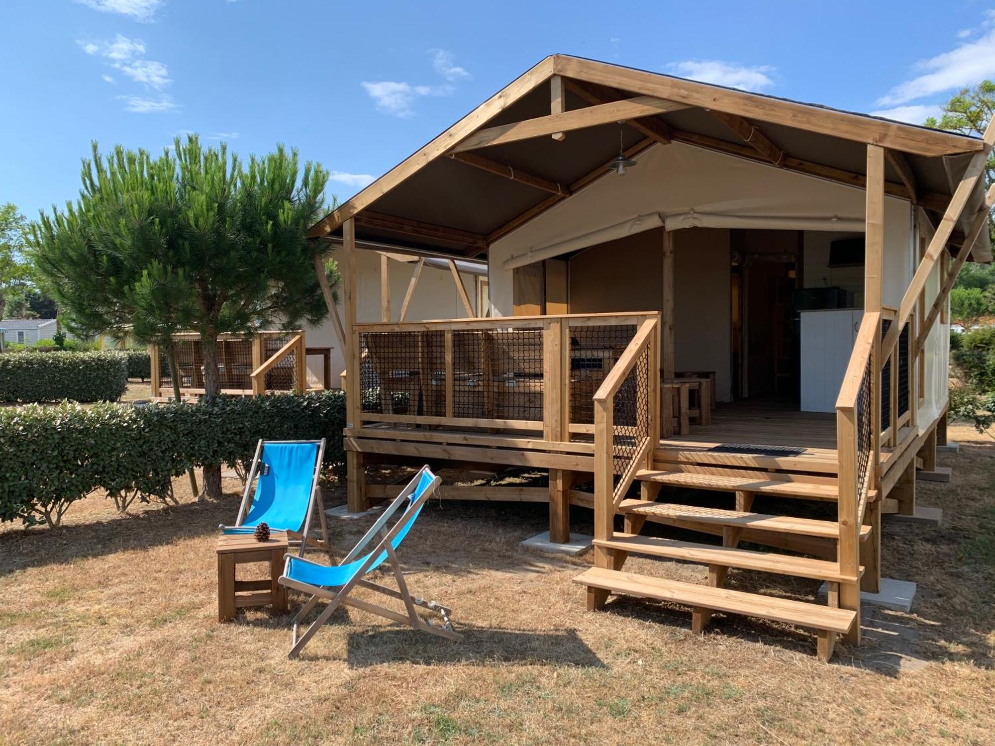 Hotel Camping Les Chouans Saint-Hilaire-de-Riez Esterno foto
