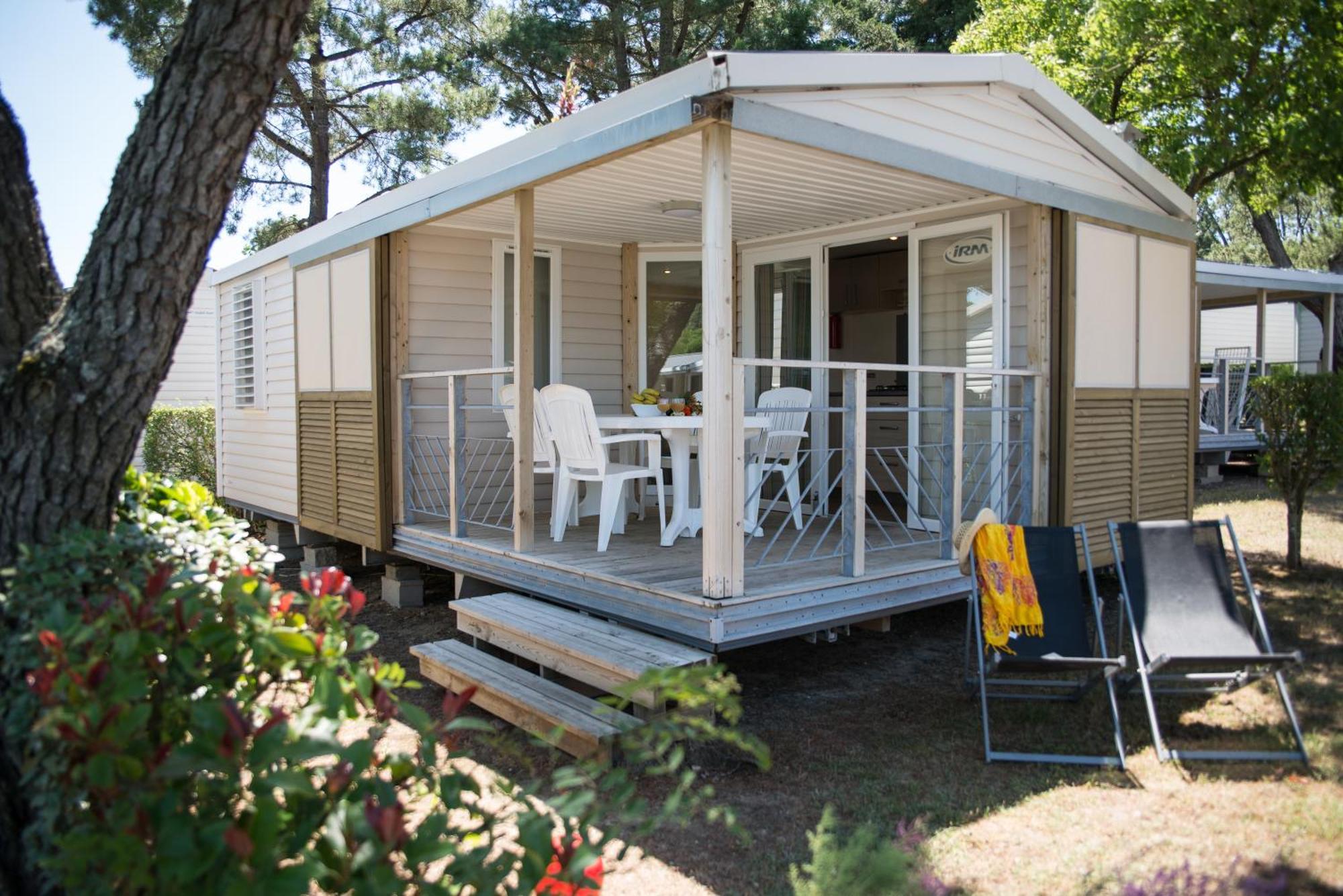 Hotel Camping Les Chouans Saint-Hilaire-de-Riez Esterno foto